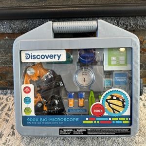 Discovery 900x Microscope with Hard Case